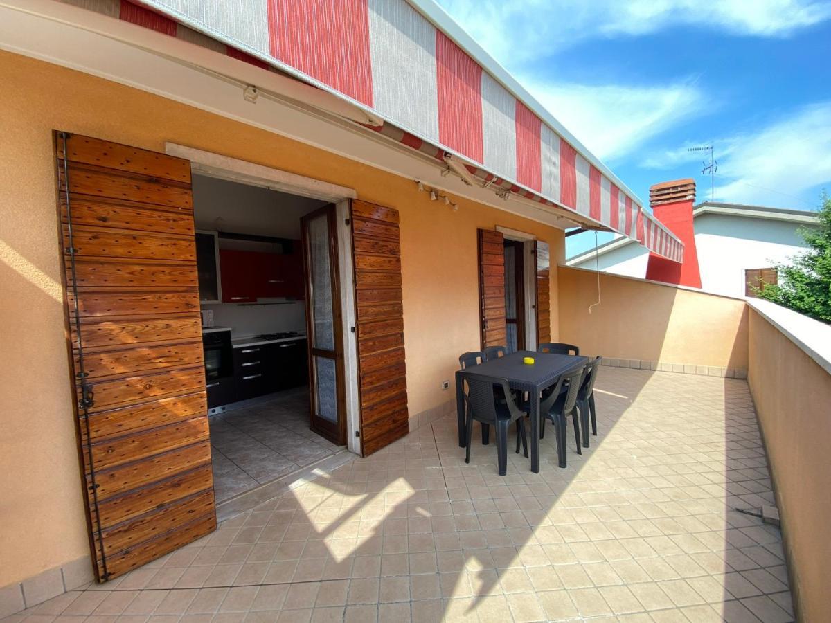 Casa Fanny Hotel Кастелнуово дел Гарда Екстериор снимка
