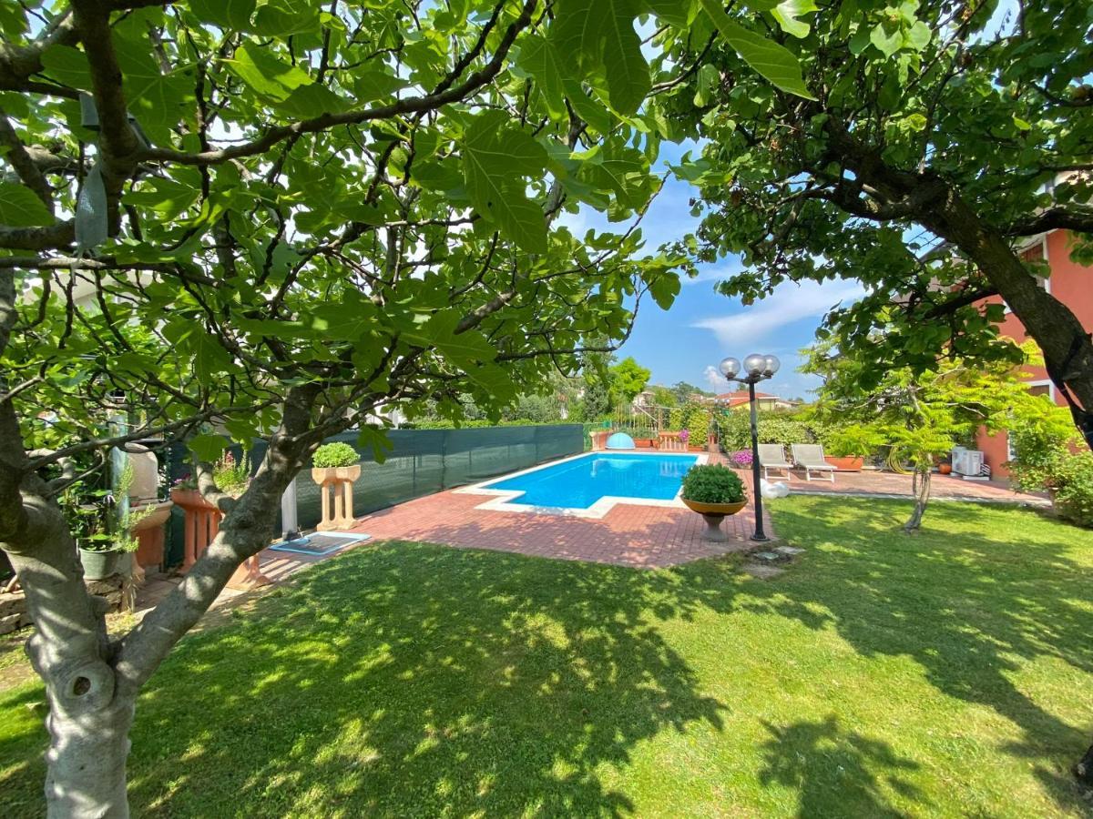 Casa Fanny Hotel Кастелнуово дел Гарда Екстериор снимка